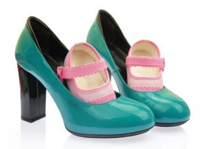 walking safely in high heels while crossdressing baby steps
