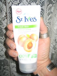 Crossdresser Smooth Face Scrub